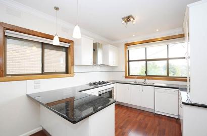 “Modern Open Kitchen Design – Flex Home by Karayadari Solutions”